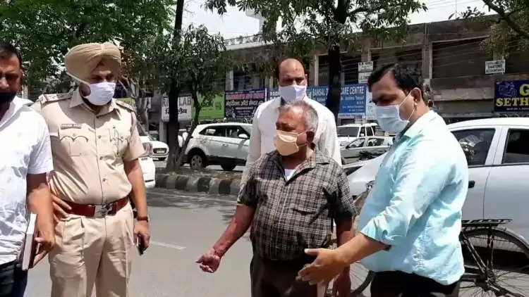 बदमाशो ने साइकिल सवार सिगरेट एजेंसी के कर्मचारी से 7 लाख रुपए लुटे
