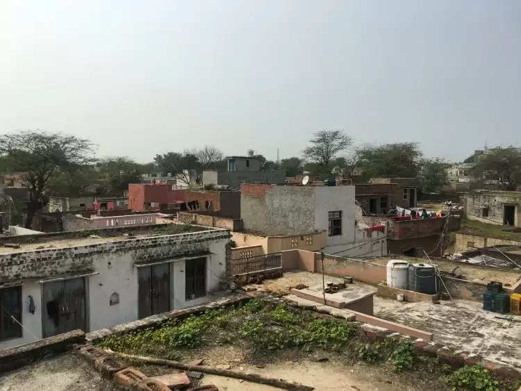 सोनीपत के इस गांव में 12 लोगों की मौत, ग्रामीणों में दहशत का माहौल
