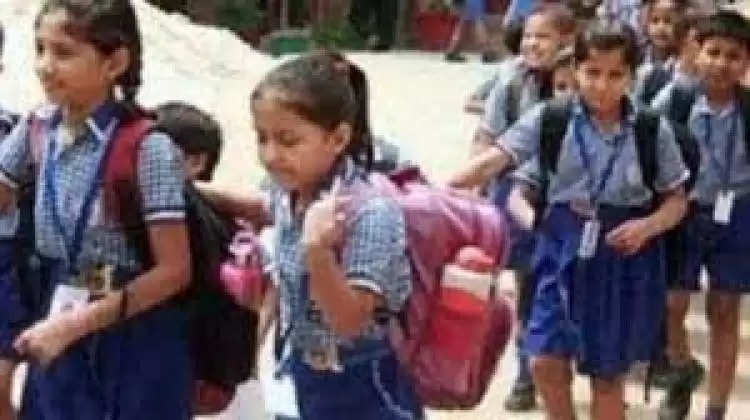 दिल्ली : केंद्रीय विद्यालयों में बच्चो को मिलेगी गर्मी से राहत, गर्मी की छुट्टियों की हुई घोषणा