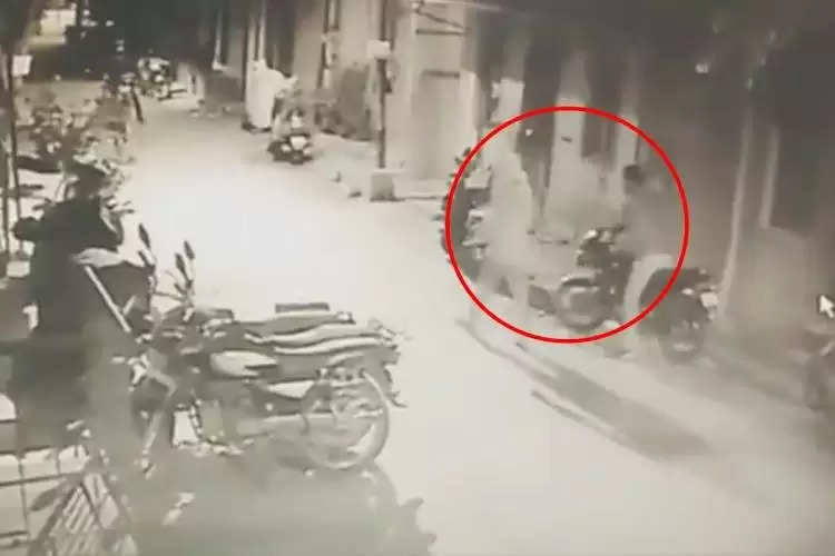 Sonipat: मोटरसाइकिल चोरी करने की घटना मे नाबालिग आरोपी को किया गिरफतार