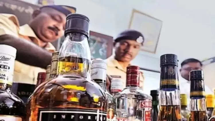 Sonipat: जब्त अवैध शराब नष्ट की गई