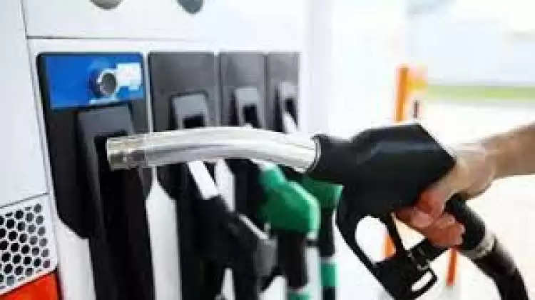 Petrol Diesel की कीमतों में लगातार दूसरे दिन शनिवार को बढ़ोत्तरी हुई