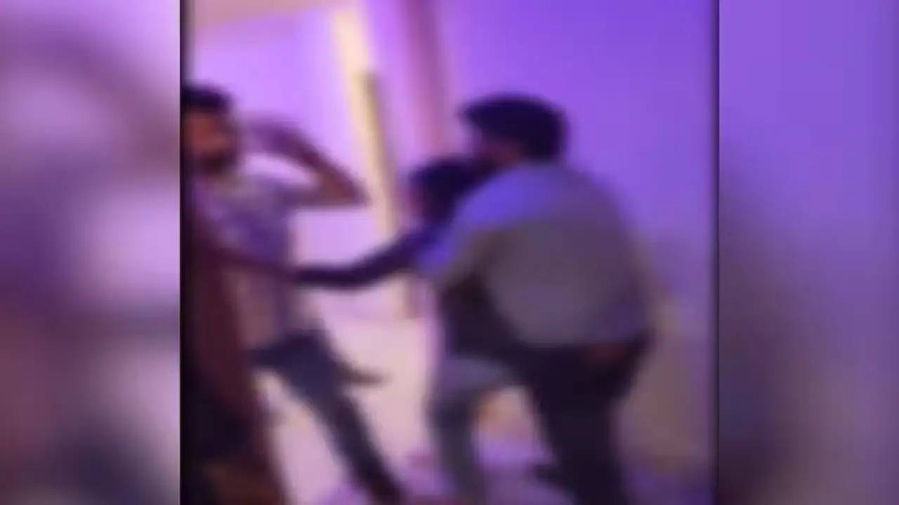 Viral News: होम स्टे होटल में गैंगरेप का वीडियो आया सामने, चीखती-चिल्लाती दिख रही पीड़ित महिला 