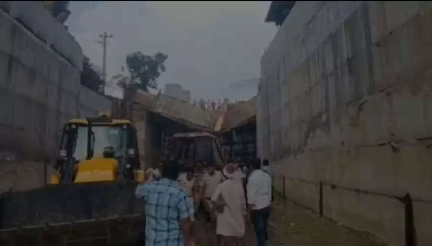 bridge fall in gurugram