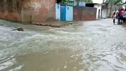 ponds overflow in baroda