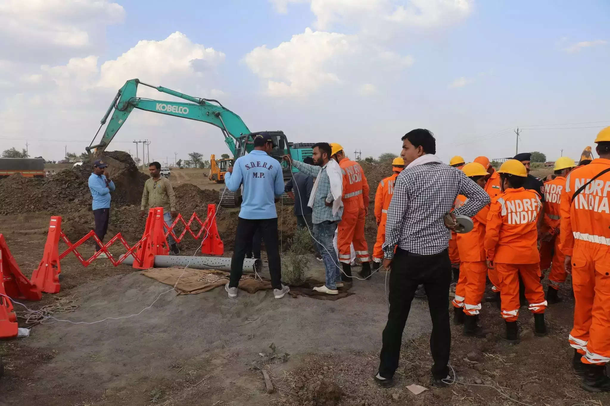 little girl falls in borewell